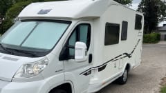 2p McLouis semi-integrated uit 2011