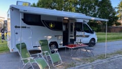 Spacious camper from 2021, ideal for a family or couple