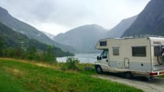 Friendly Camper – Restyled camper | Working off grid
