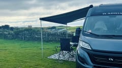 Tiny – Camping-car Adria Mobil 2 personnes à partir de 2026