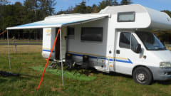 EASY 4 MOTORHOME HIRE JUST TURN UP AND GO