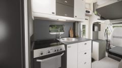 BZT – 2024 Swift Voyager 485 - 5 Berth Rear Fixed Bed