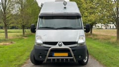 De Master – Robuster 3-Pfünder-Pössl-Bus aus dem Jahr 2008