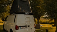 The white nomad – 3p Volkswagen rooftop