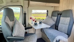 Expedition 67 – 4 berth, 4 belt (2025)