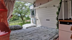 Bella – 3p Renault campervan uit 2010