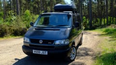 2 berth VW T4 Campervan - *Insurance Included* - 3 miles from INESS AIRPORT