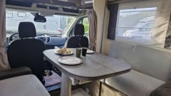 Chausson Titanium 640 für 4 Personen – Luxus, Platz & Automatik-Wohnmobil