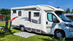 Mijn trots – Spacious 4 person Fiat Ducato Elnagh de luxe semi-integral built in 2016
