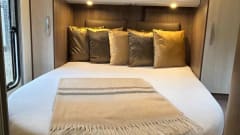 Bart Lola – 4p Bürstner semi-integrated uit 2016