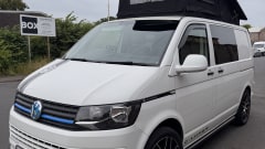 4berth new camper  – Hamish, de VW camper met 4 slaapplaatsen! Verzekering inbegrepen in de prijs!