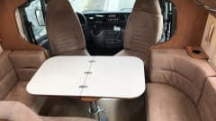 Stitch – 4p Renault semi-integrated uit 2007