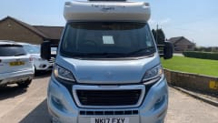 Foxy – 6 berth family motorhome with canopy, 2017