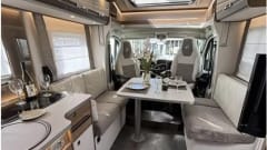 4p Dethleffs semi-integrated uit 2022