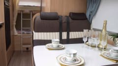 Glücksmobil – Family motorhome with 6 seats