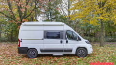 Bussie – Neuer kompakter Buscamper 5m40