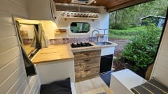 Bubu – 3 person Fiat Ducato bus camper