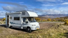 Vondel – Cozy 5-person family camper Fiat Ducato 2000