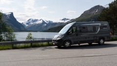 Pössl Summit Shine 640 3P – Comfortabele Campervan voor een Onvergetelijke Reis!