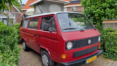2p Volkswagen bus from 1983