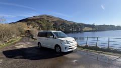 BONNIE  – Toyota camper met 2 slaapplaatsen