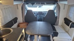 Viervoeter mee op vierwielen – 4p Challenger semi-integrated from 2023