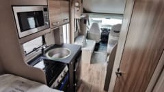 ADVENTURE SWIFT 476 - ZWT – 6-Berth Motorhome | Unlimited Miles | Pet Friendly | EU Travel Allowed