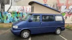 Kalle – VW T4 California Beach with pop-up roof