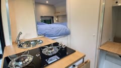 Charlie's Camper – Luxe OFF-Grid Fiat Ducato Camperbus – Beleef Vrijheid in Comfort & Stijl