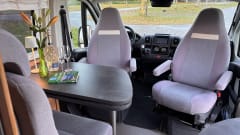 Prachtige 2p Pössl camperbus uit 2018