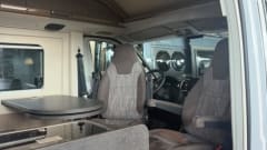 De Maly – 2p Malibu bus uit 2025