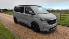C1 – Volkswagen-Campingbus mit 4 Schlafplätzen ab 2025