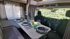 Gloednieuwe super uitgeruste Camper