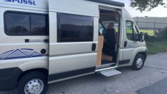 possl 2 win 2011, double air conditioning, e-bikes/scooter carrier