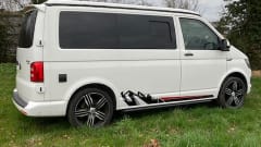Dave – VW 4-Bett-Wohnmobil mit Markise und D / Away-Zelt ALL INKLUSIVE PREIS