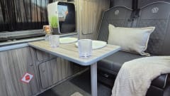 Camper Volkswagen a 4 posti letto del 2015