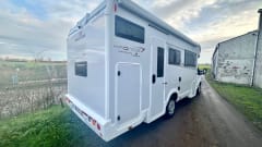 Mobilhome Op Sjok – Familievriendelijke Mobilhome – RollerTeam 274 TL Ruim Comfortabel (4p)