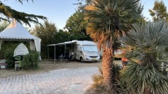 Spacious Luxury Camper 4/5p | hp 170 | transverse bed & lifting bed | complete inventory 
