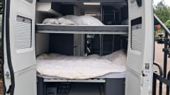 4p Citroën bus uit 2024. ELIOS FAMILY VAN 63