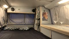 4p Volkswagen T4 camper