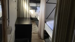 9 persoons trailer/camper  – Very spacious 8 to 9 person camper. 