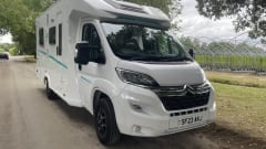 EnJoa Life – Autobus Pilote a 4 posti letto dal 2023