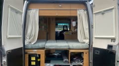 Albano – 2p Fiat campervan uit 2001