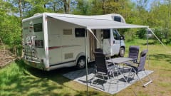 Lucky – Spacious and complete camper (7p-2012-euro5)