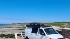 2p Volkswagen campervan uit 2011