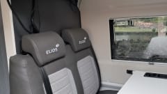 4p Citroën bus uit 2024. ELIOS FAMILY VAN 63