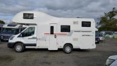 Zefiro 675  – 2022 Roller Team Zefiro 675 automatic 6 berth + 6 belts 