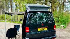 JETT  – VW T6.1 Highline Top Spec with California bed - INSURANCE INCLUDED