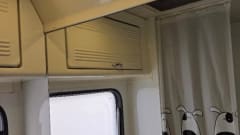 6-sitziger Ford Alcove aus dem Jahr 2004