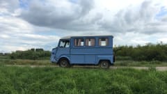 Feel good trip in retro Citroen HY - ultimate relaxation with character